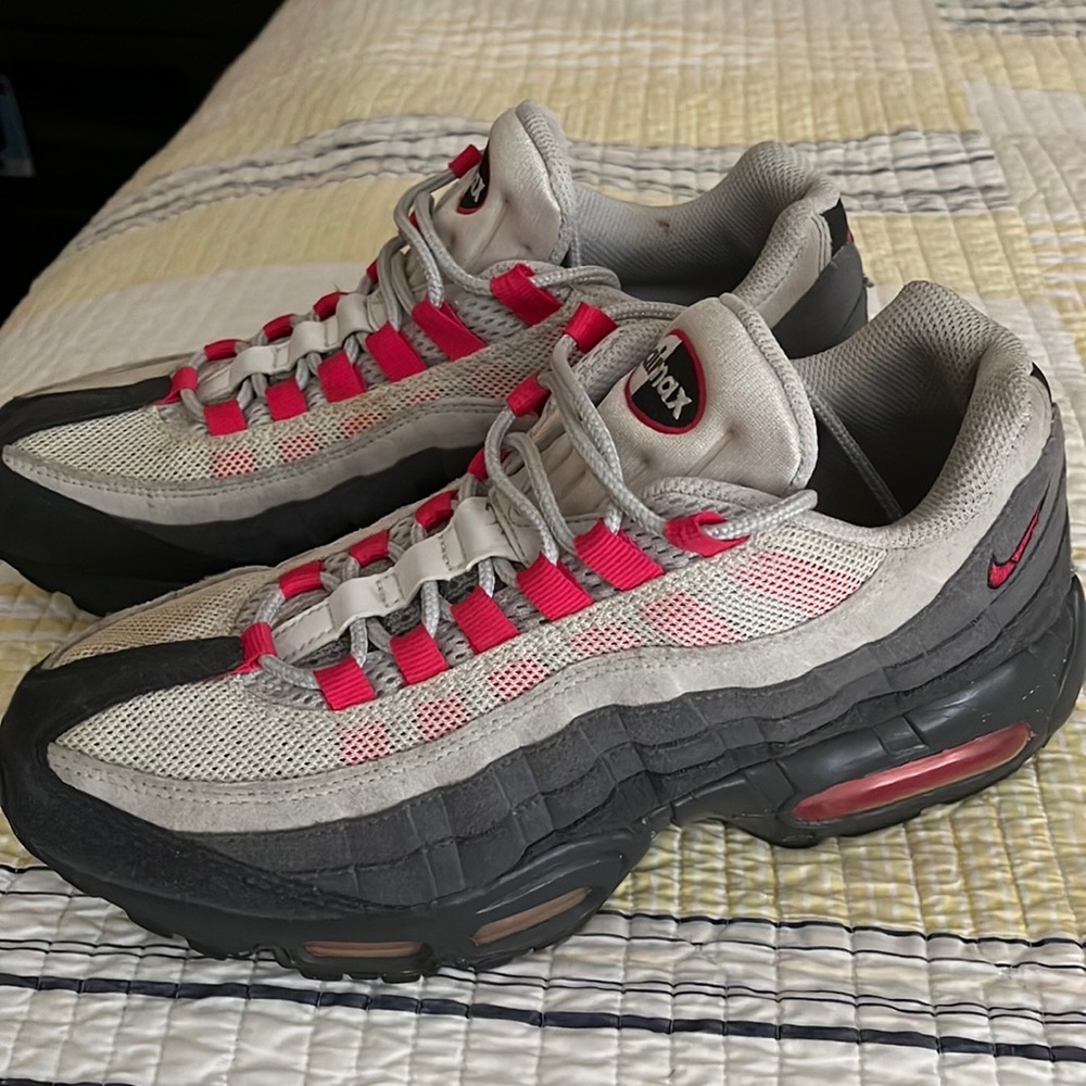 95 Nike Air Max